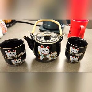 Lucky Cat Teapot Set